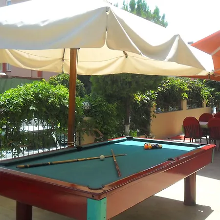 李曼公寓酒店 马尔马里斯